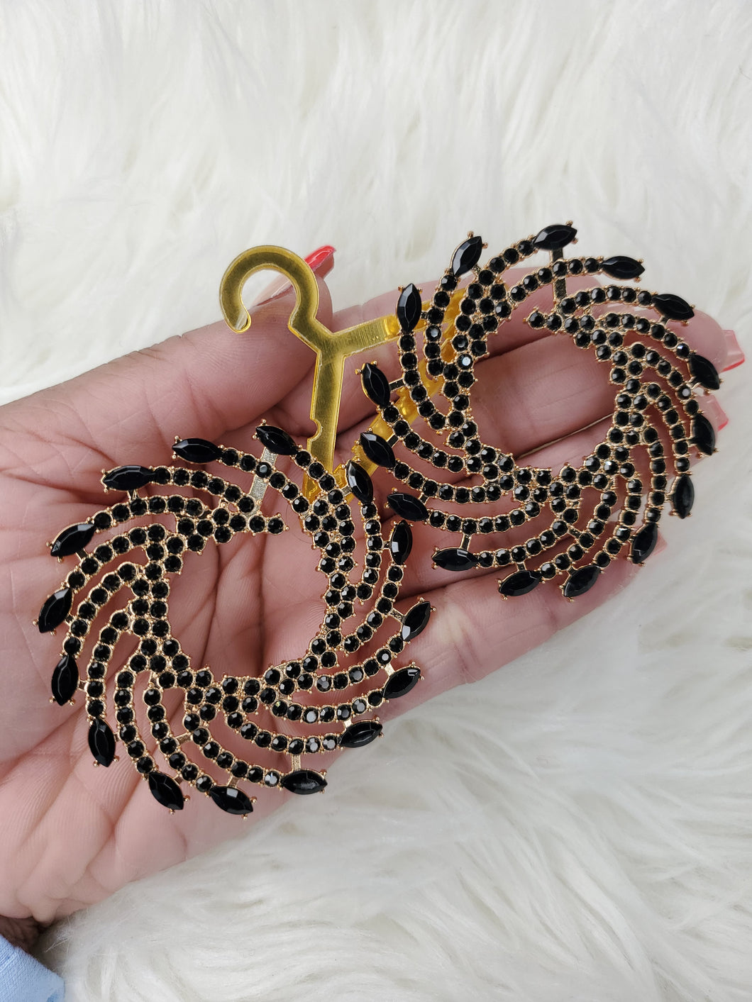 MISA RHINESTONE EARRING (BLACK)