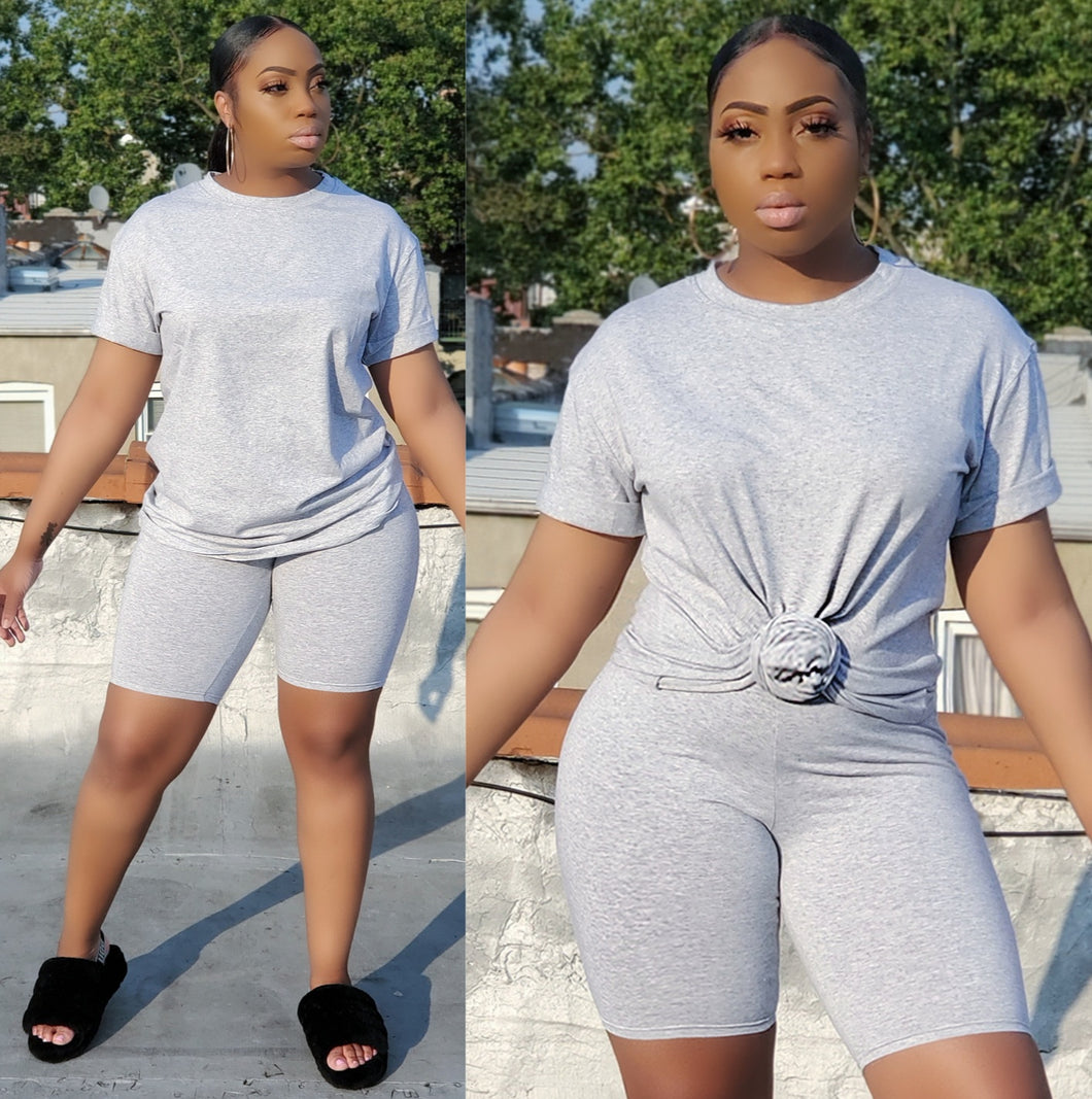 KOURTNEY CHILL SET (GRAY)