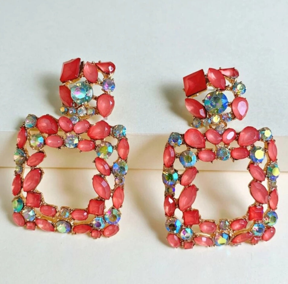 AMELIA GLAMOR EARRINGS (MAUVA)