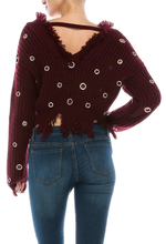 HOLD UP GROMMET DISTRESSED TOP