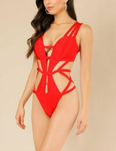 HOTNESS BANDAGE SWIMSUIT