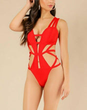 HOTNESS BANDAGE SWIMSUIT