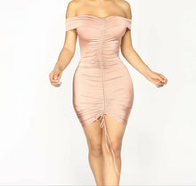 GATHER MY SEXY DRESS